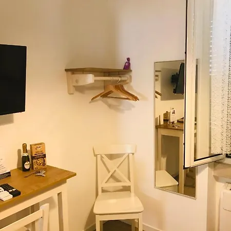 Via Dell'azzurra Μπάρι