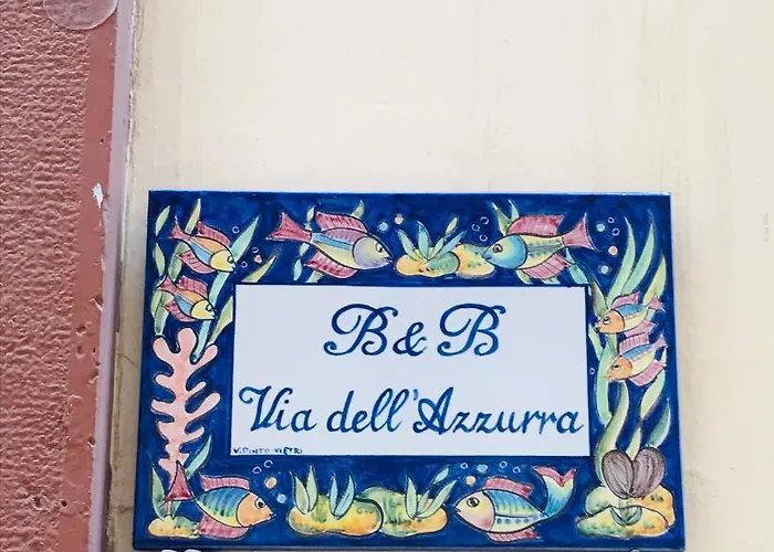 Via Dell'azzurra 3* 巴里