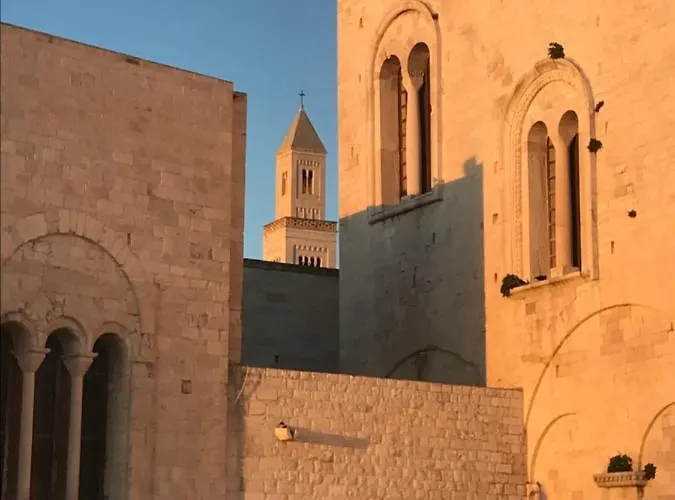 Via Dell'azzurra Panzió 3*