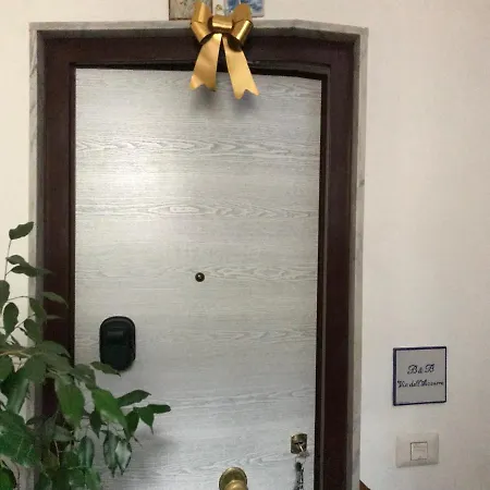 Via Dell'azzurra 3* باري